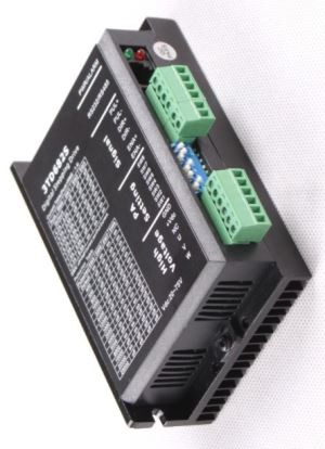 Tre-faset trinnmotordriver DC-spenning